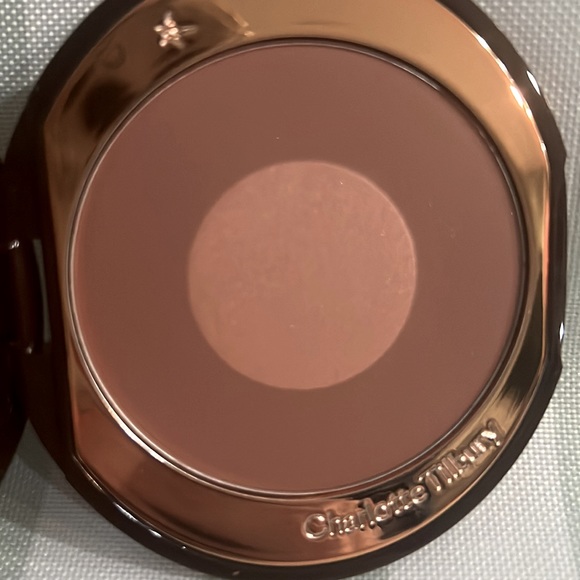 Charlotte Tilbury Cheek to Chic Blush in Pillow Talk Intense - Picture 2 of 5
